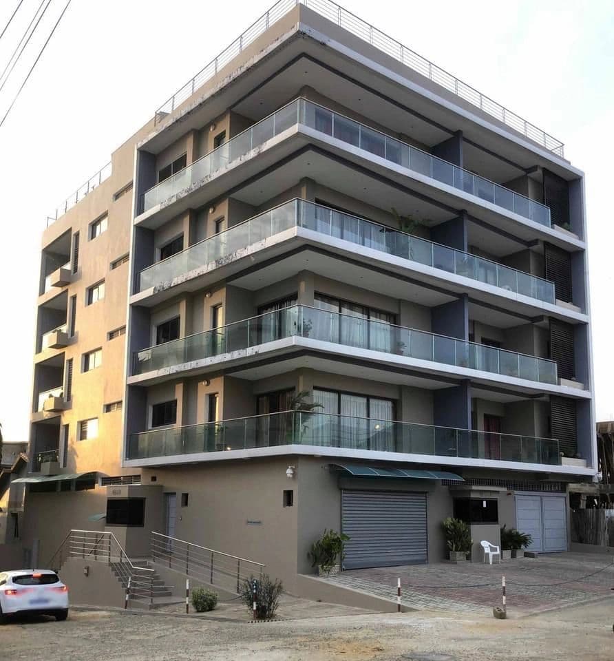 Immeuble commercial — Yaoundé Centre